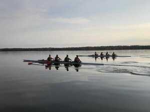 Syracuse's second varsity 8 swept five other teams that received votes in the national rankings.  