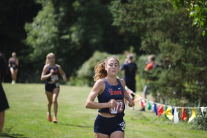 Syracuse's women's cross country team finished with 21 points, 33 points ahead of second place Penn State.