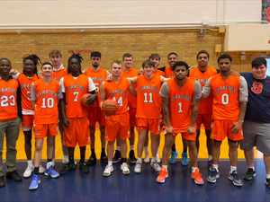 Syracuse men’s club basketball averaged a 22-point margin of victory over its opponents in the final 10 games of the season, recording multiple 40 point blowouts and finishing with a perfect conference record in the regular season last year.